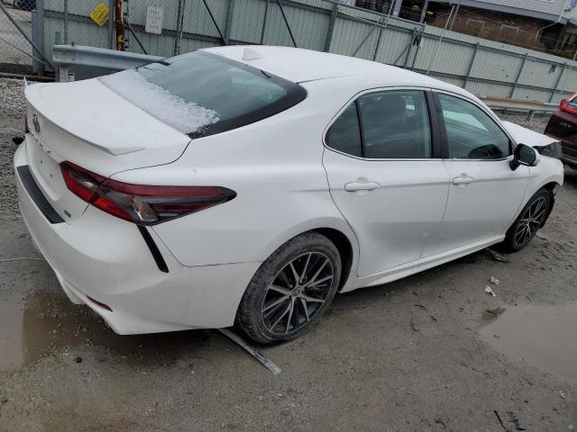 2021 Toyota Camry Se - Image 3