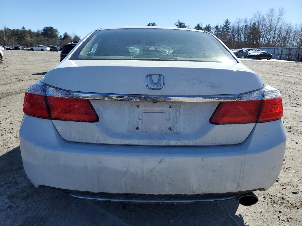 2014 HONDA ACCORD LX - Image 6