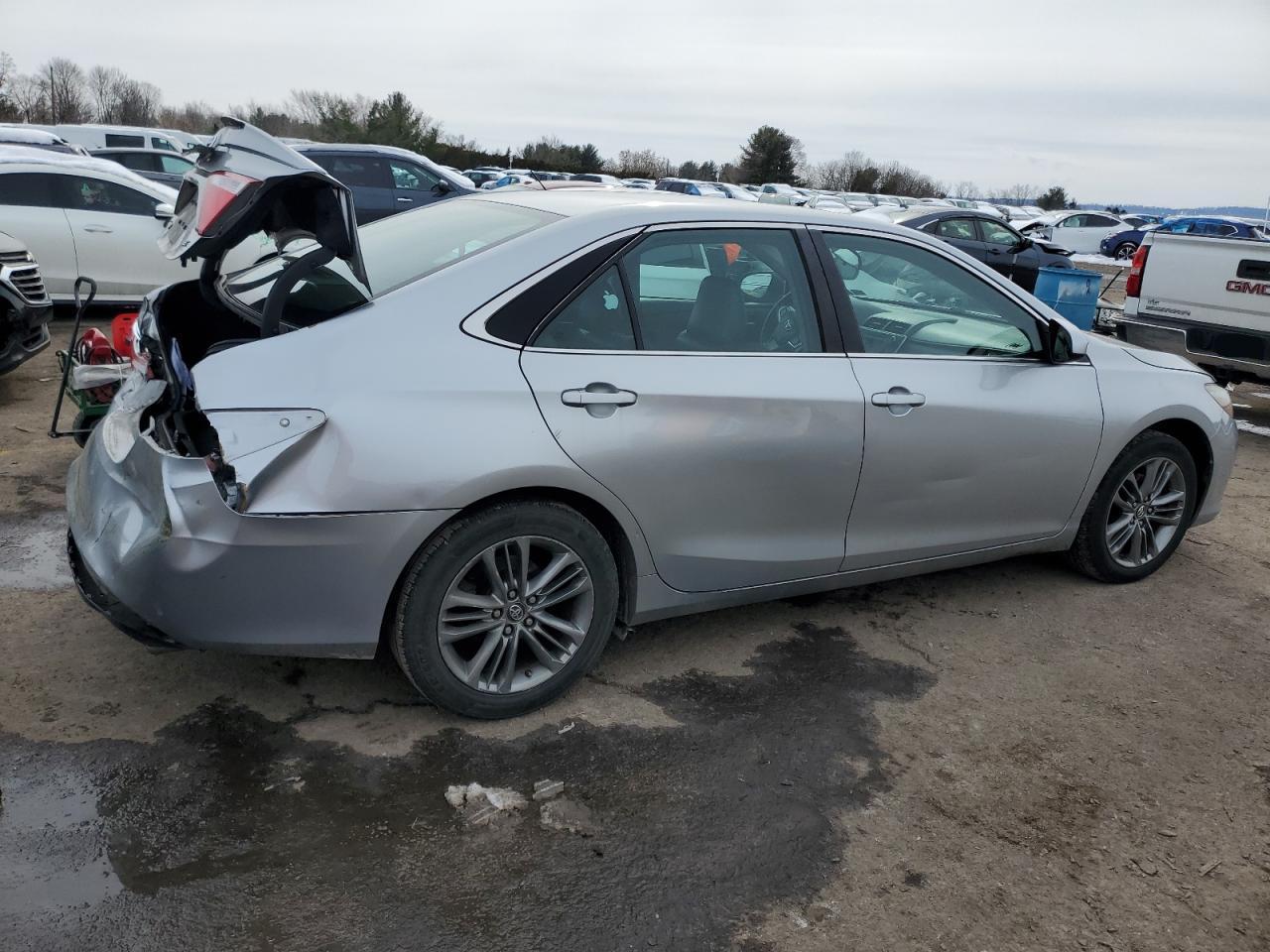 2016 TOYOTA CAMRY LE - Image 3
