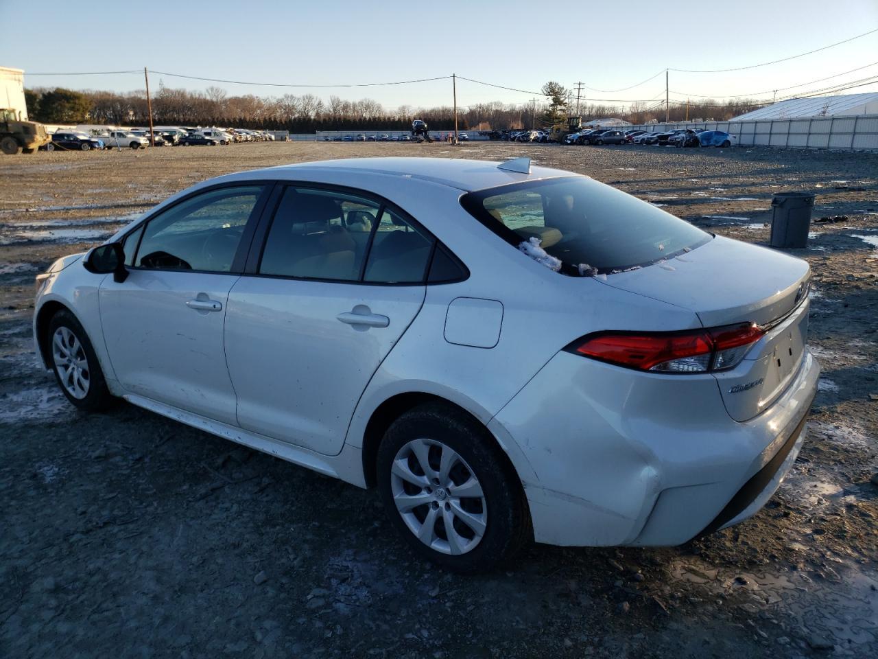 2022 TOYOTA COROLLA LE - Image 2