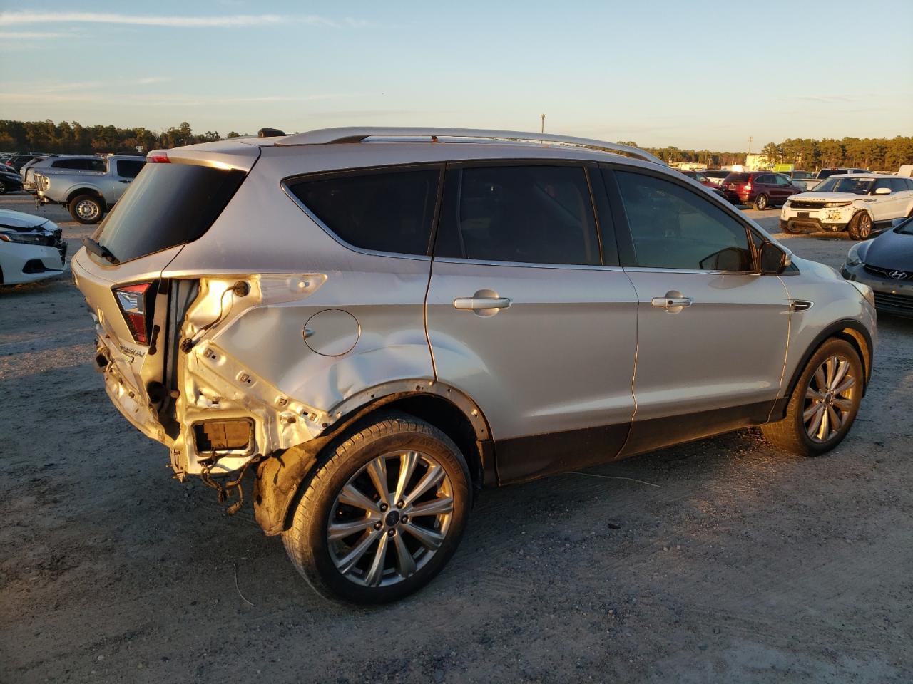 2017 FORD ESCAPE TIT - Image 3