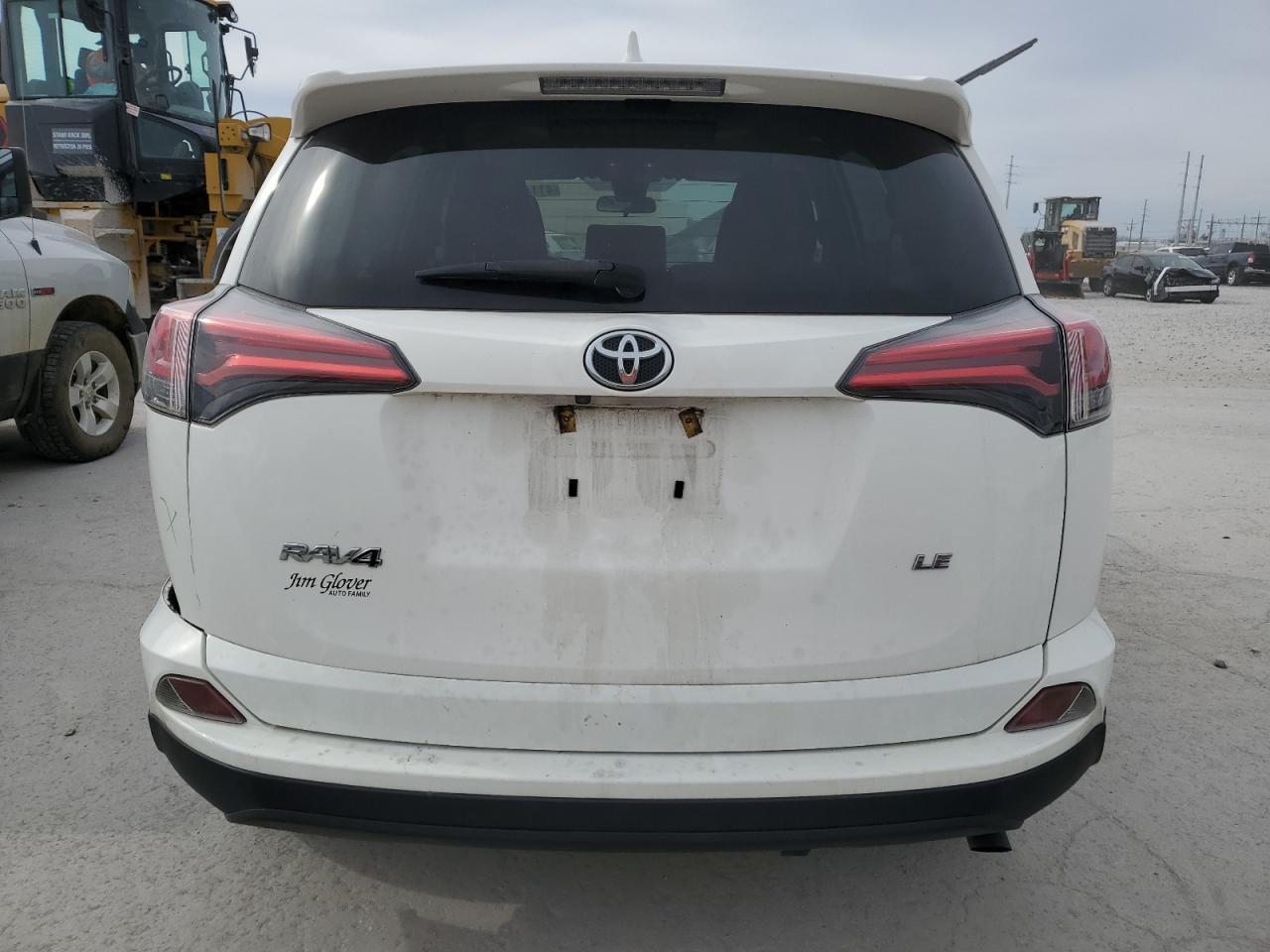 2018 TOYOTA RAV4 LE - Image 6