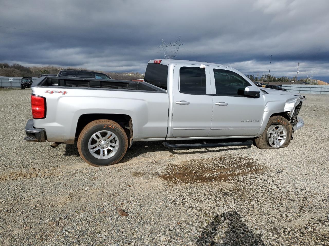 2015 CHEVROLET SILVERADO - Image 3