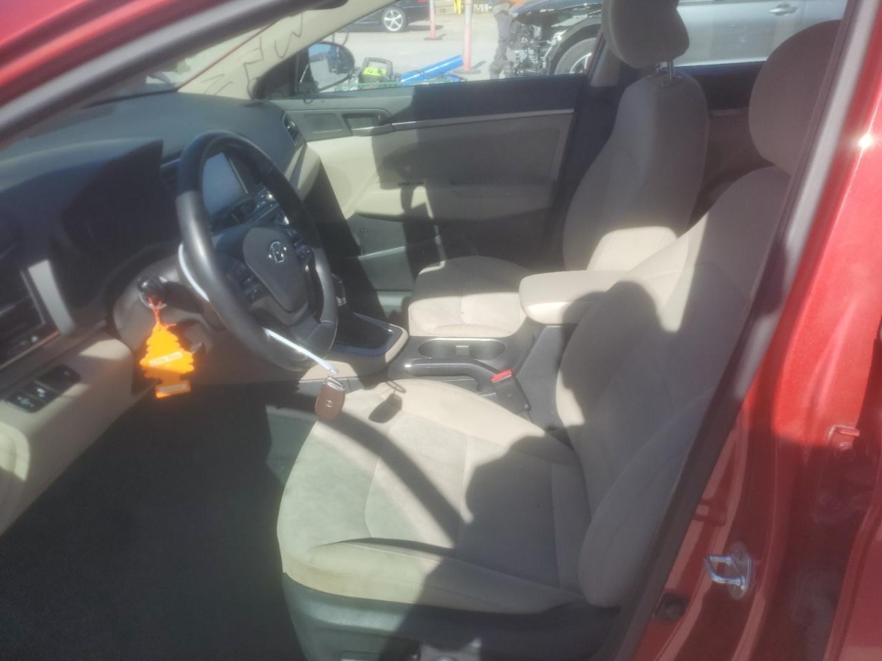 2017 HYUNDAI ELANTRA SE - Фото 7