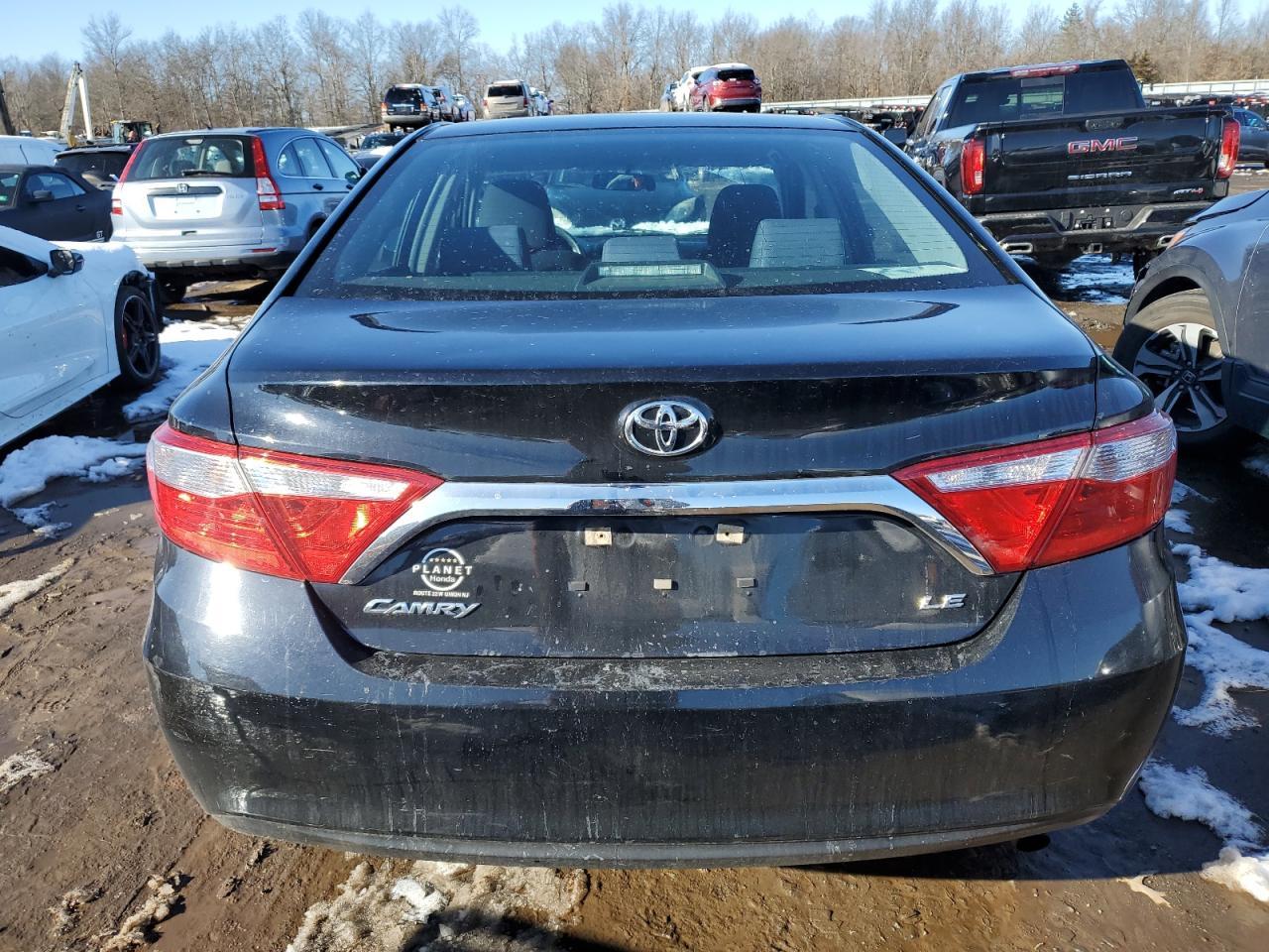 2017 TOYOTA CAMRY LE - Image 6