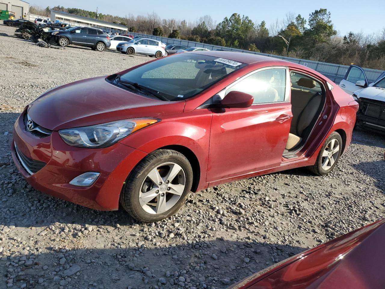 2013 HYUNDAI ELANTRA GL