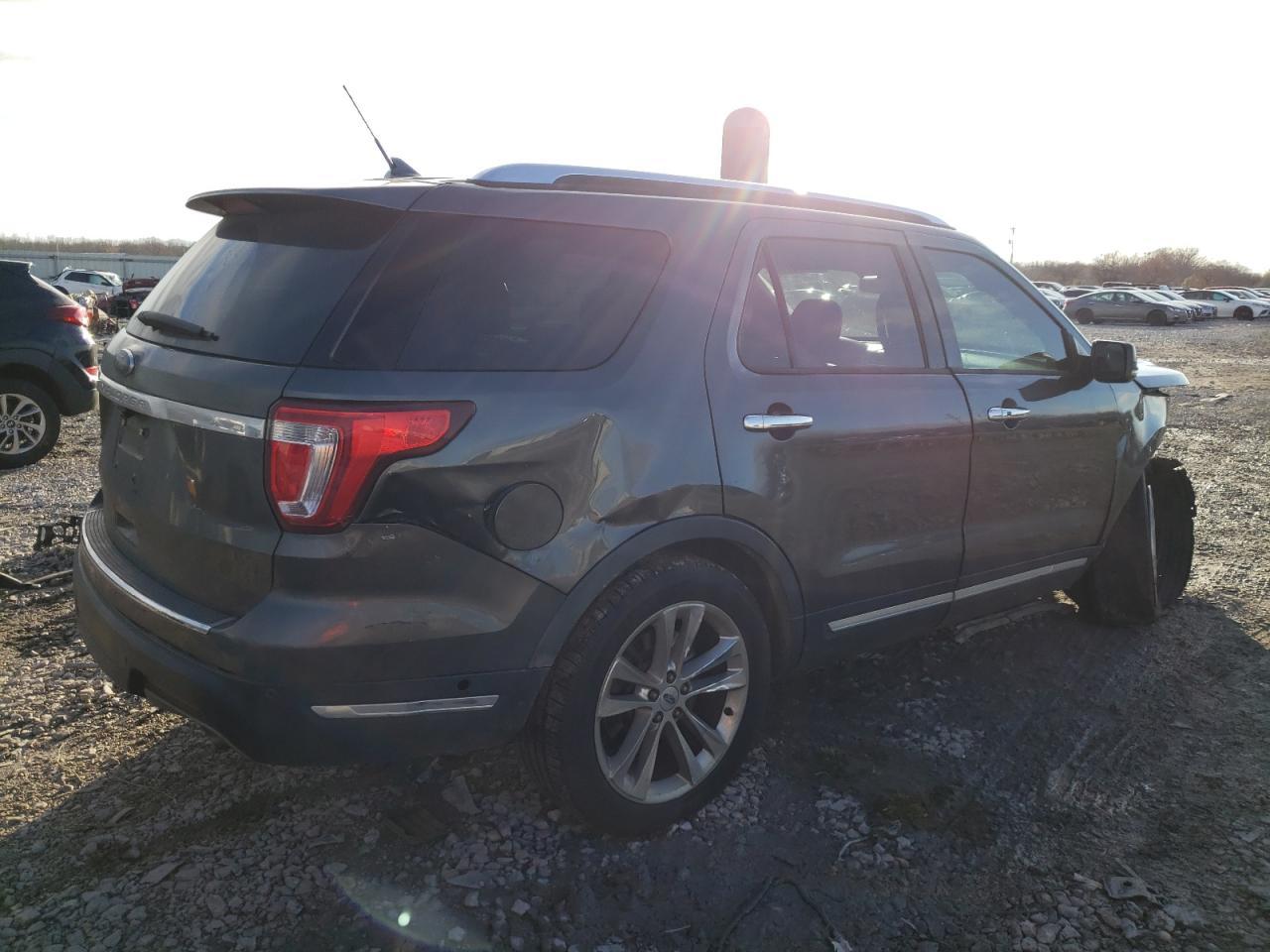 2018 FORD EXPLORER L - Image 3
