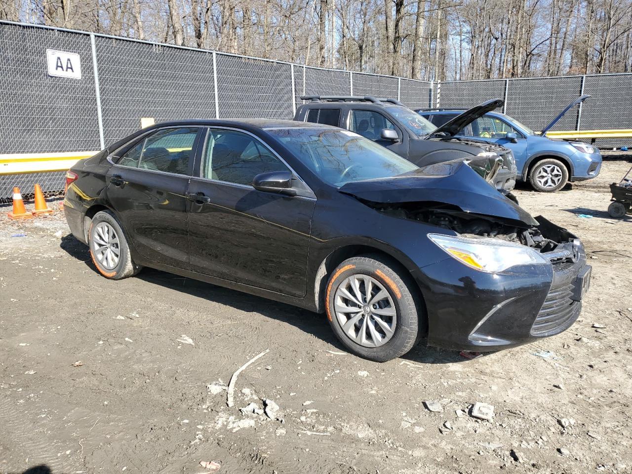 2015 TOYOTA CAMRY LE - Фото 4