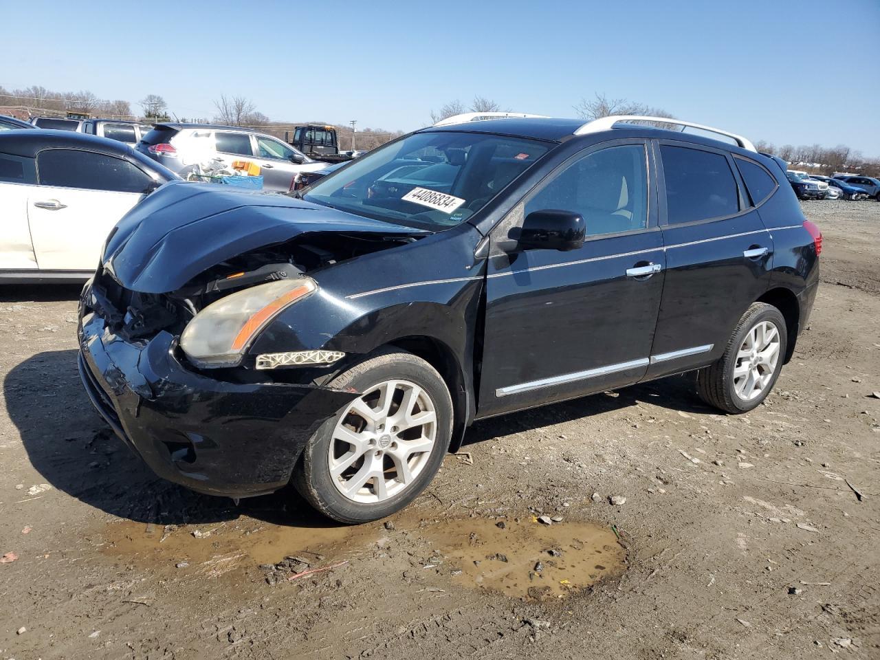 2013 NISSAN ROGUE S