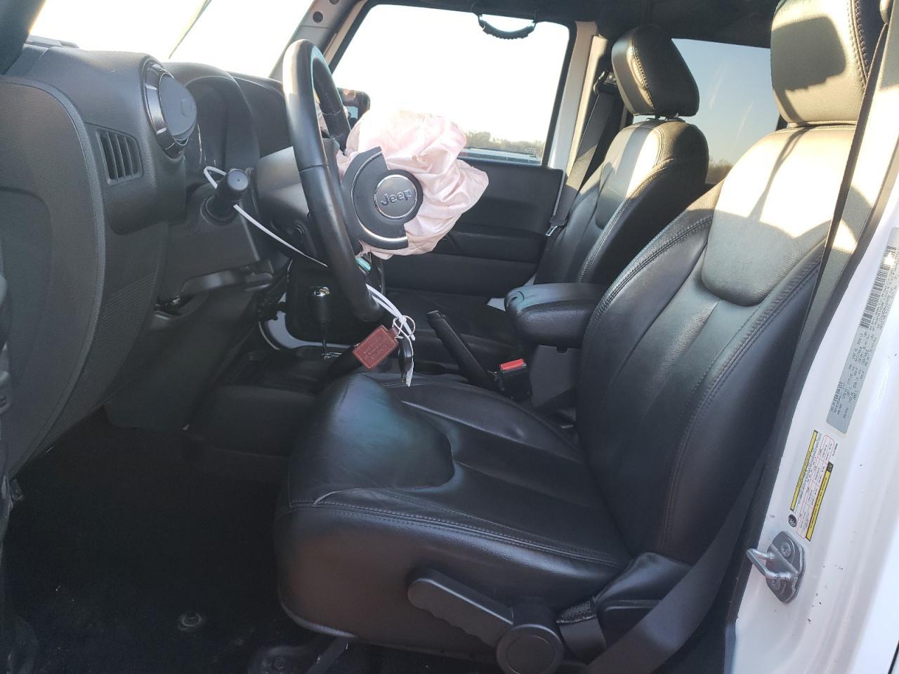 2017 JEEP WRANGLER U - Image 7