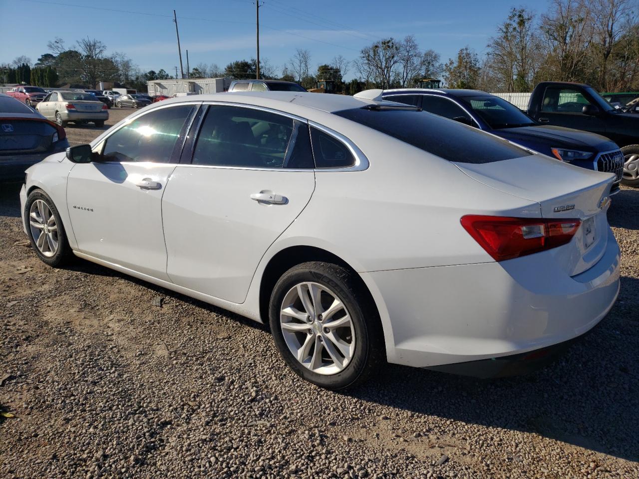 2017 CHEVROLET MALIBU LT - Image 2