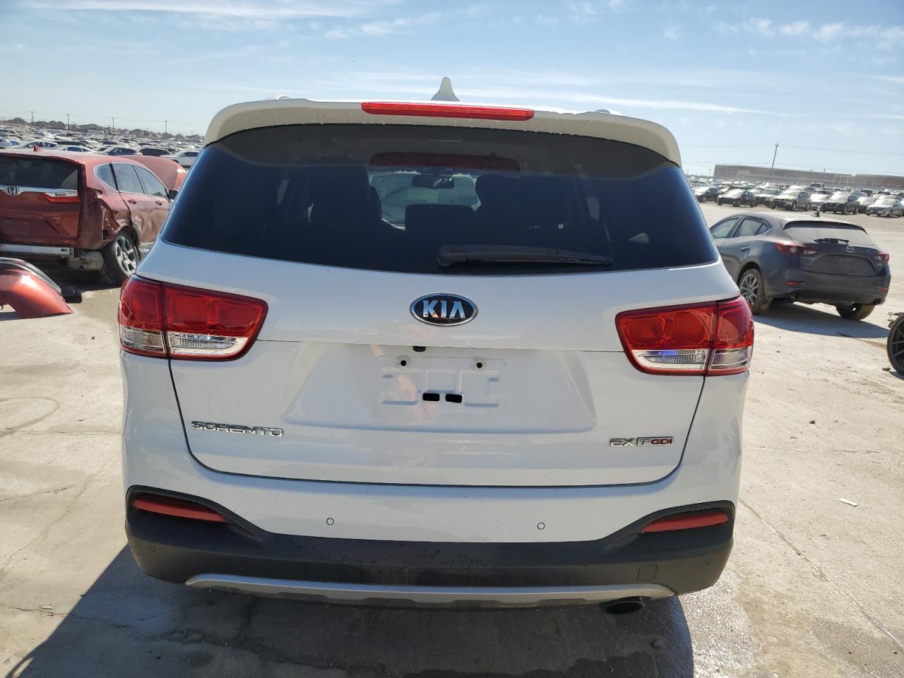 2016 KIA SORENTO EX - Image 6