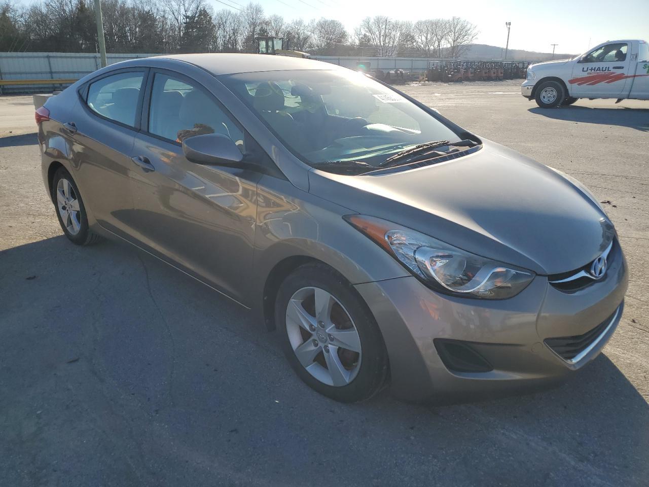 2013 HYUNDAI ELANTRA GL - Image 4