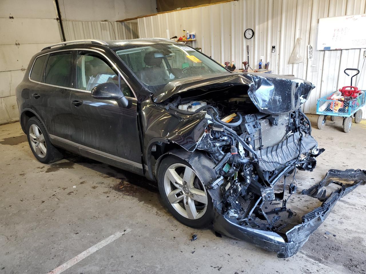 2011 VOLKSWAGEN TOUAREG V6 - Фото 4
