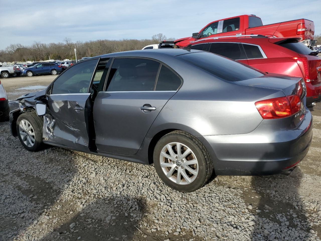 2014 VOLKSWAGEN JETTA SE - Image 2