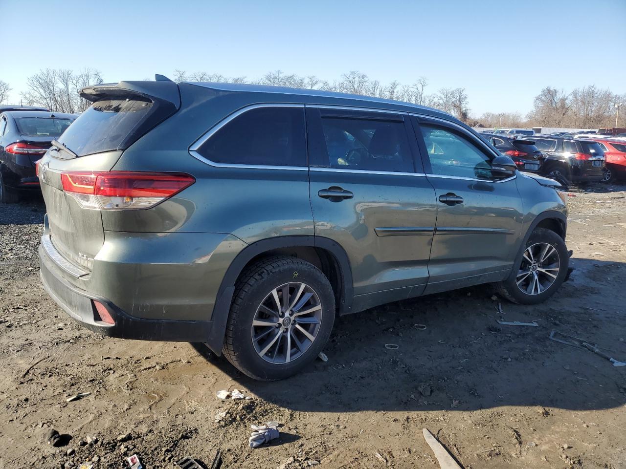 2018 TOYOTA HIGHLANDER - Фото 3