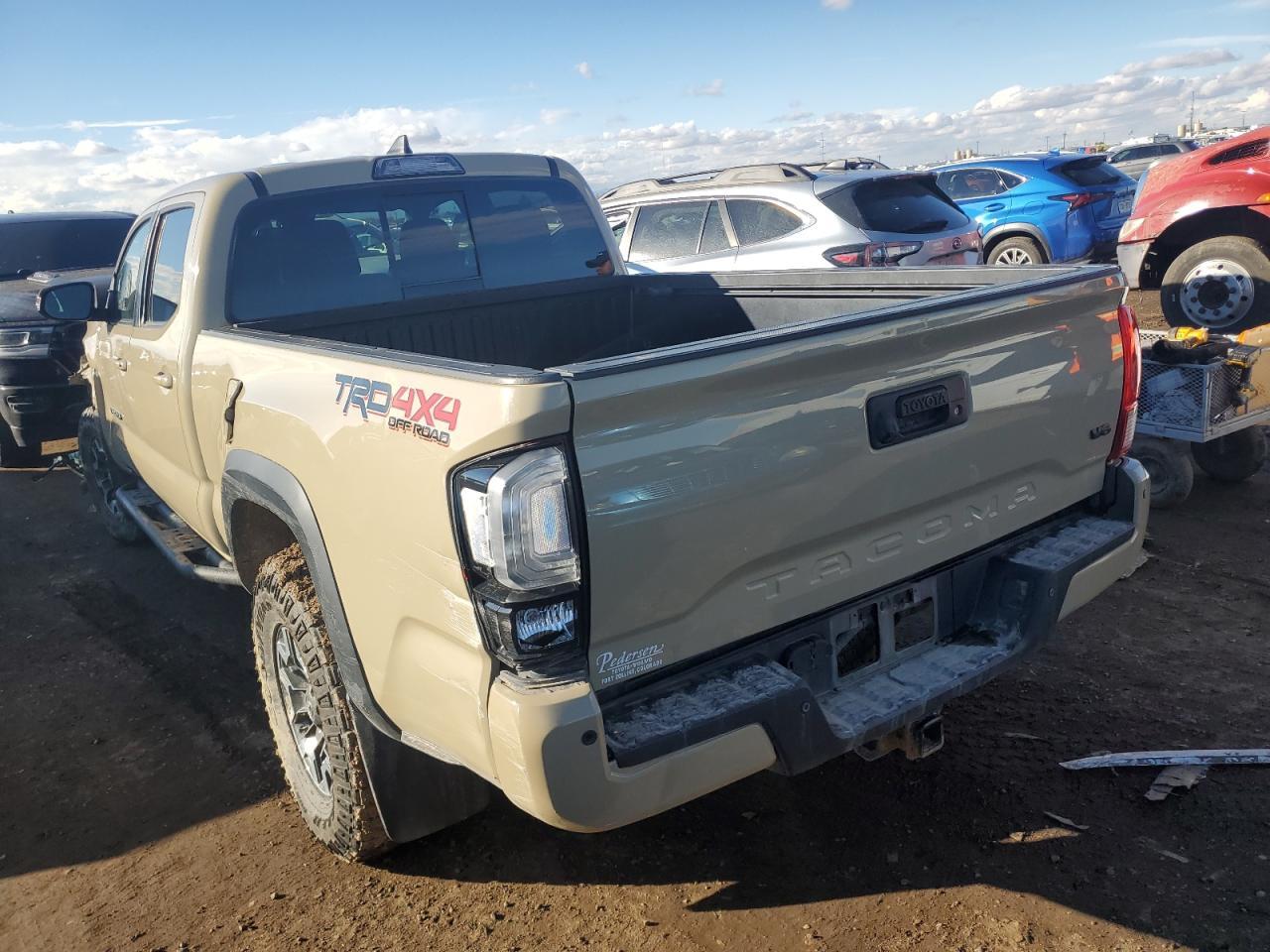 2019 TOYOTA TACOMA DOU - Фото 2
