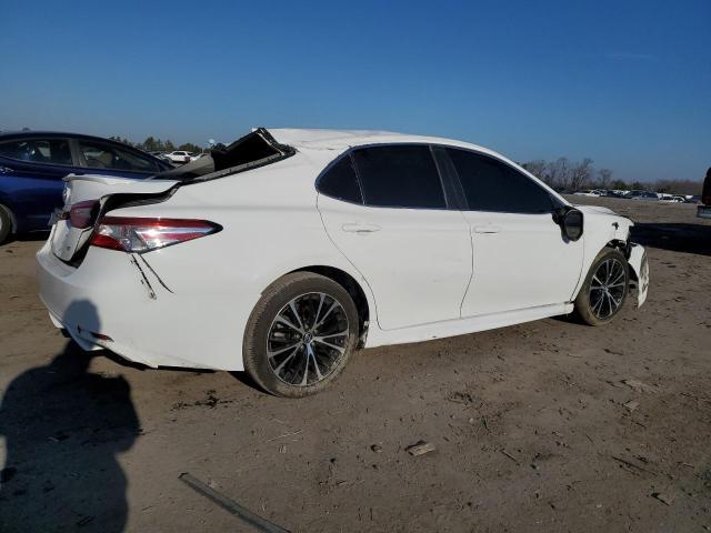 2020 Toyota Camry Se - Фото 3
