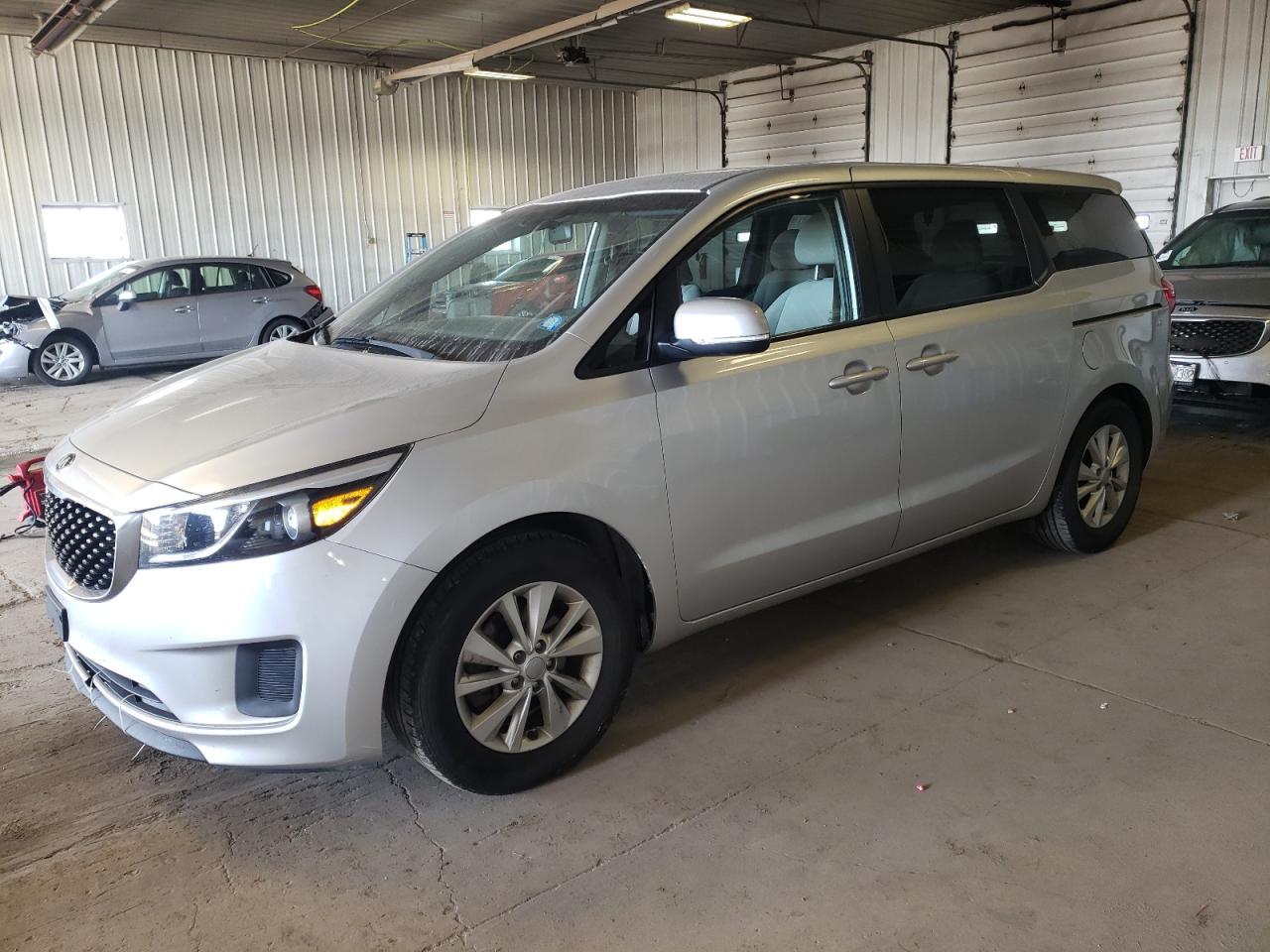2017 KIA SEDONA LX