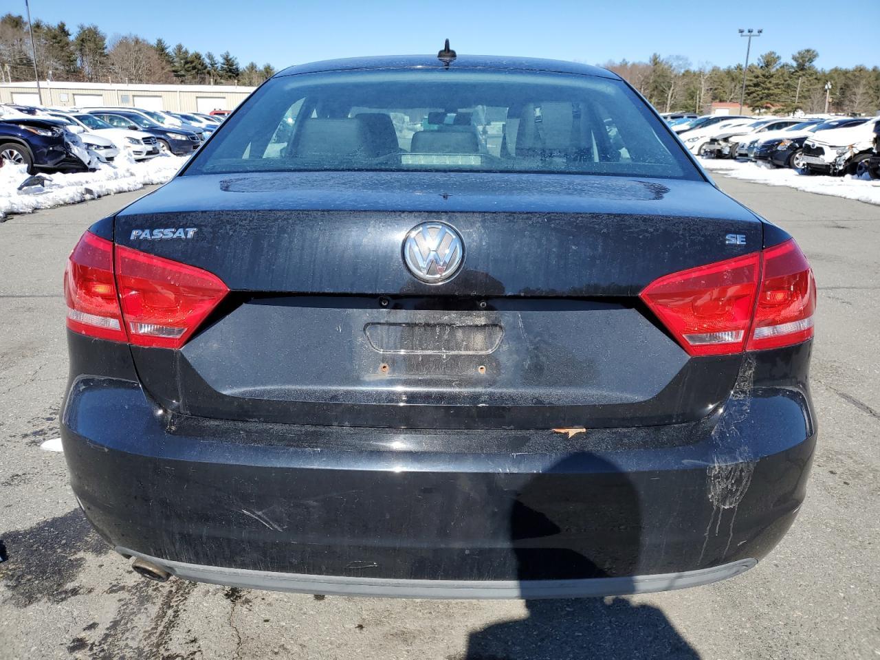 2013 VOLKSWAGEN PASSAT SE - Image 6