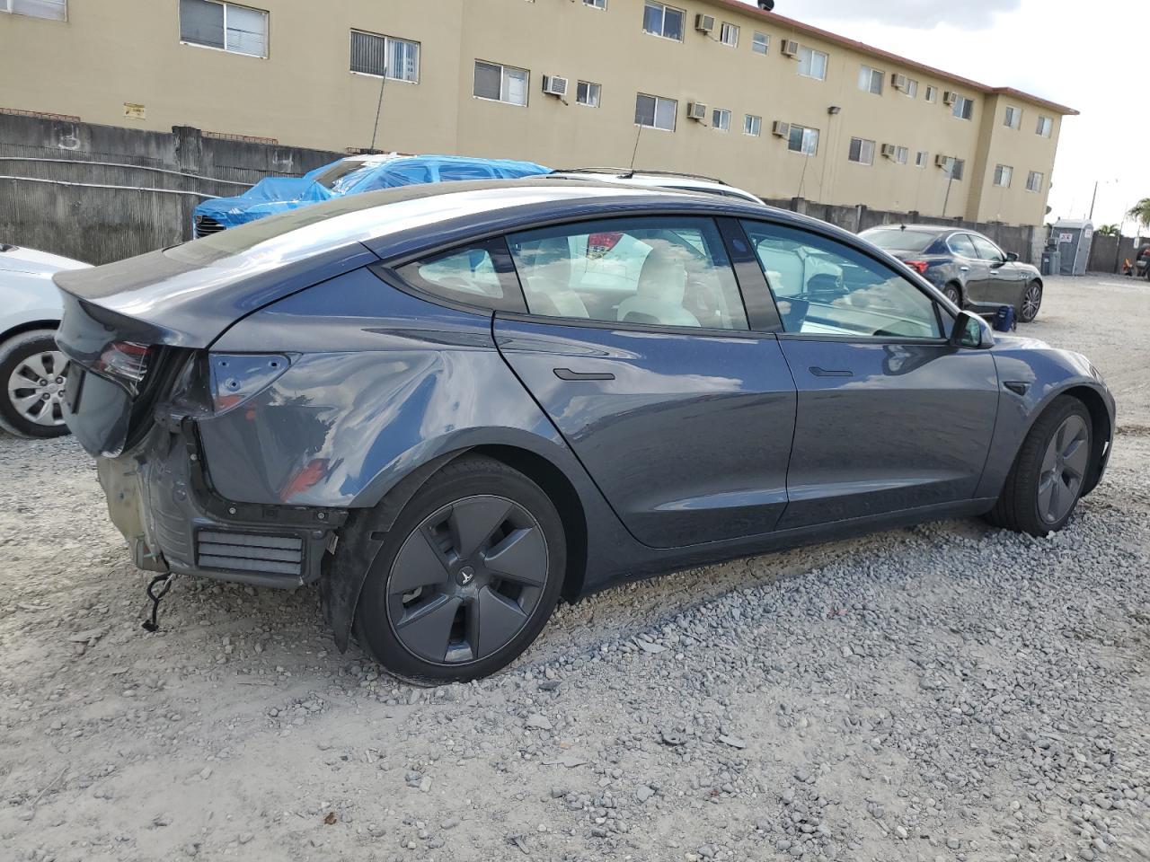 2022 TESLA MODEL 3 - Image 3