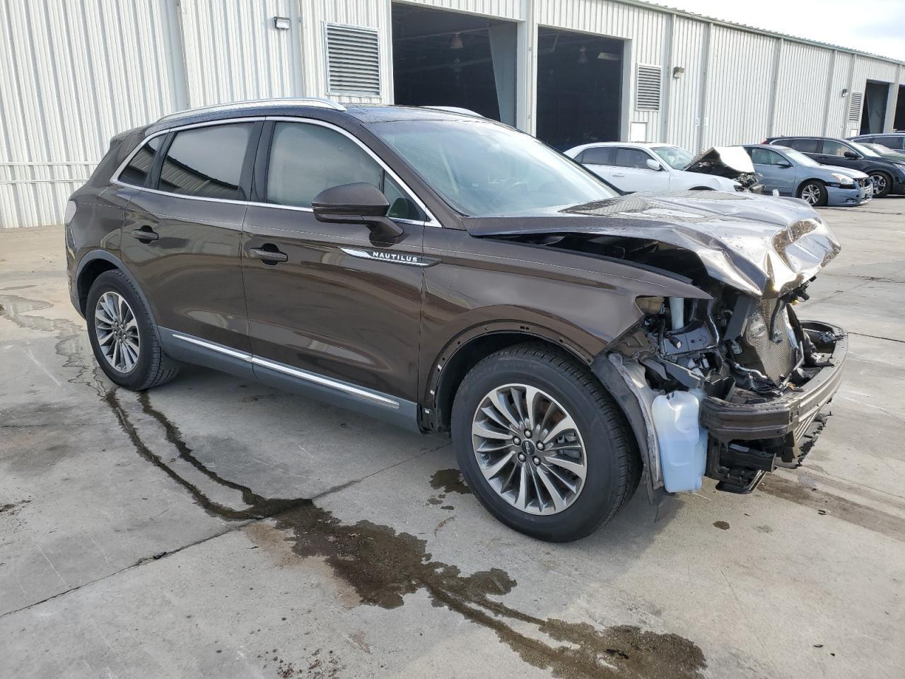 2019 LINCOLN NAUTILUS S - Image 4