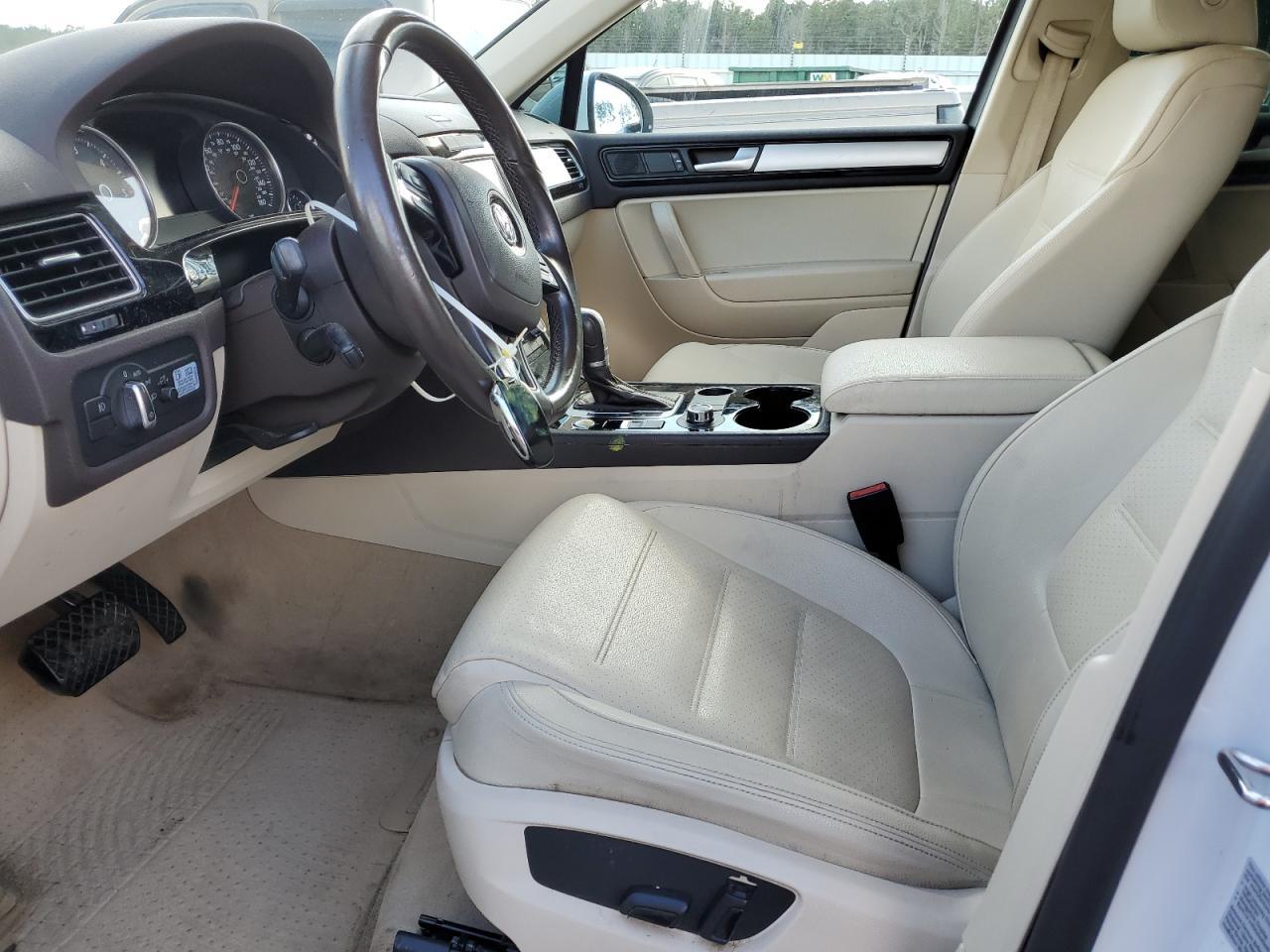 2014 VOLKSWAGEN TOUAREG V6 - Фото 7