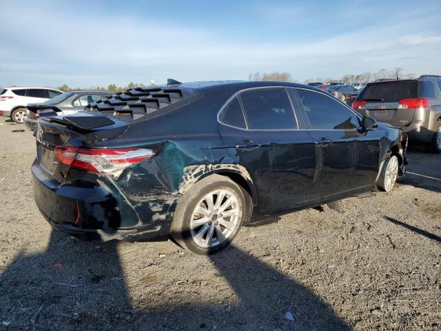 2020 Toyota Camry Le - Фото 3