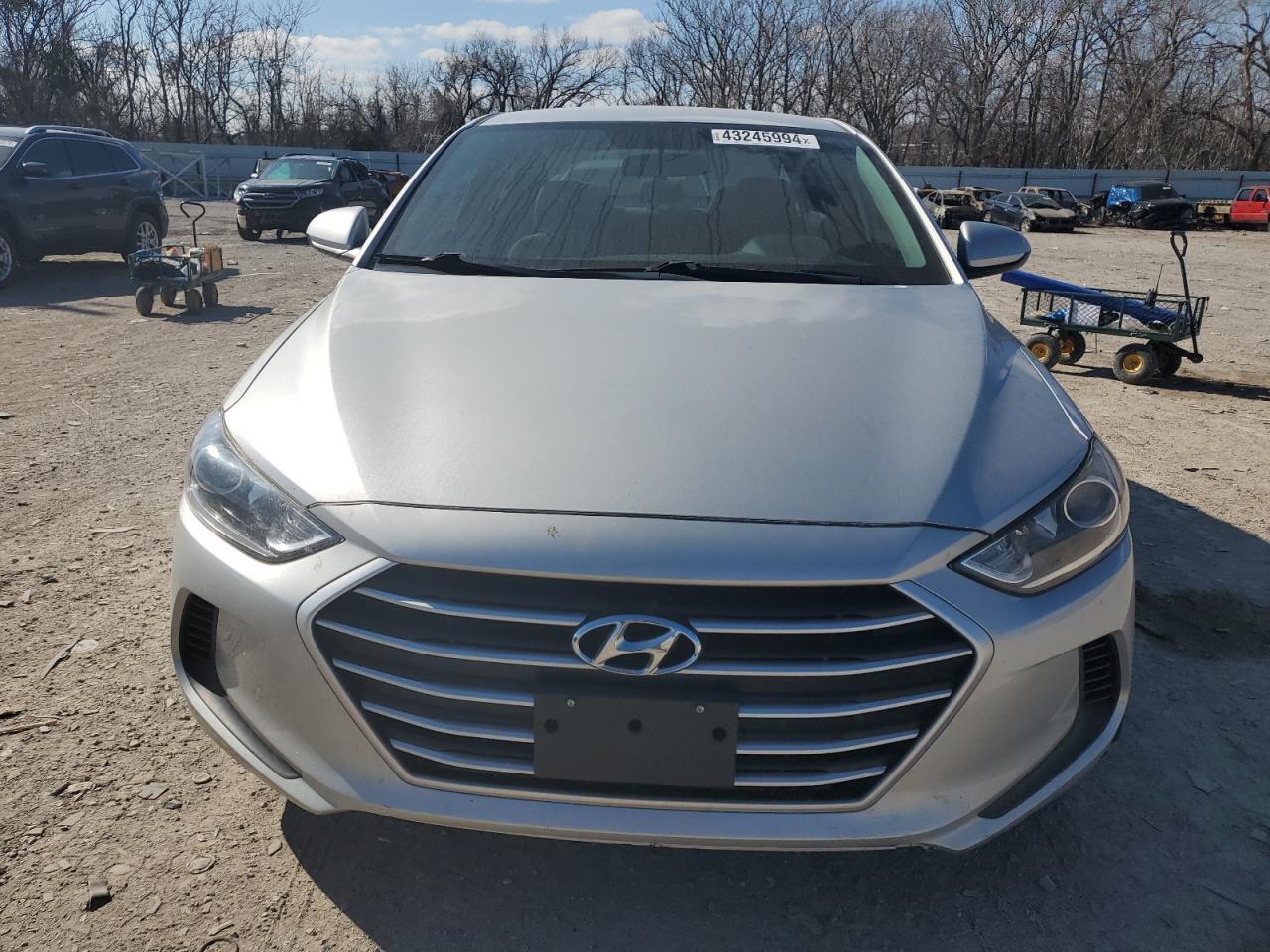 2018 HYUNDAI ELANTRA SE - Фото 5