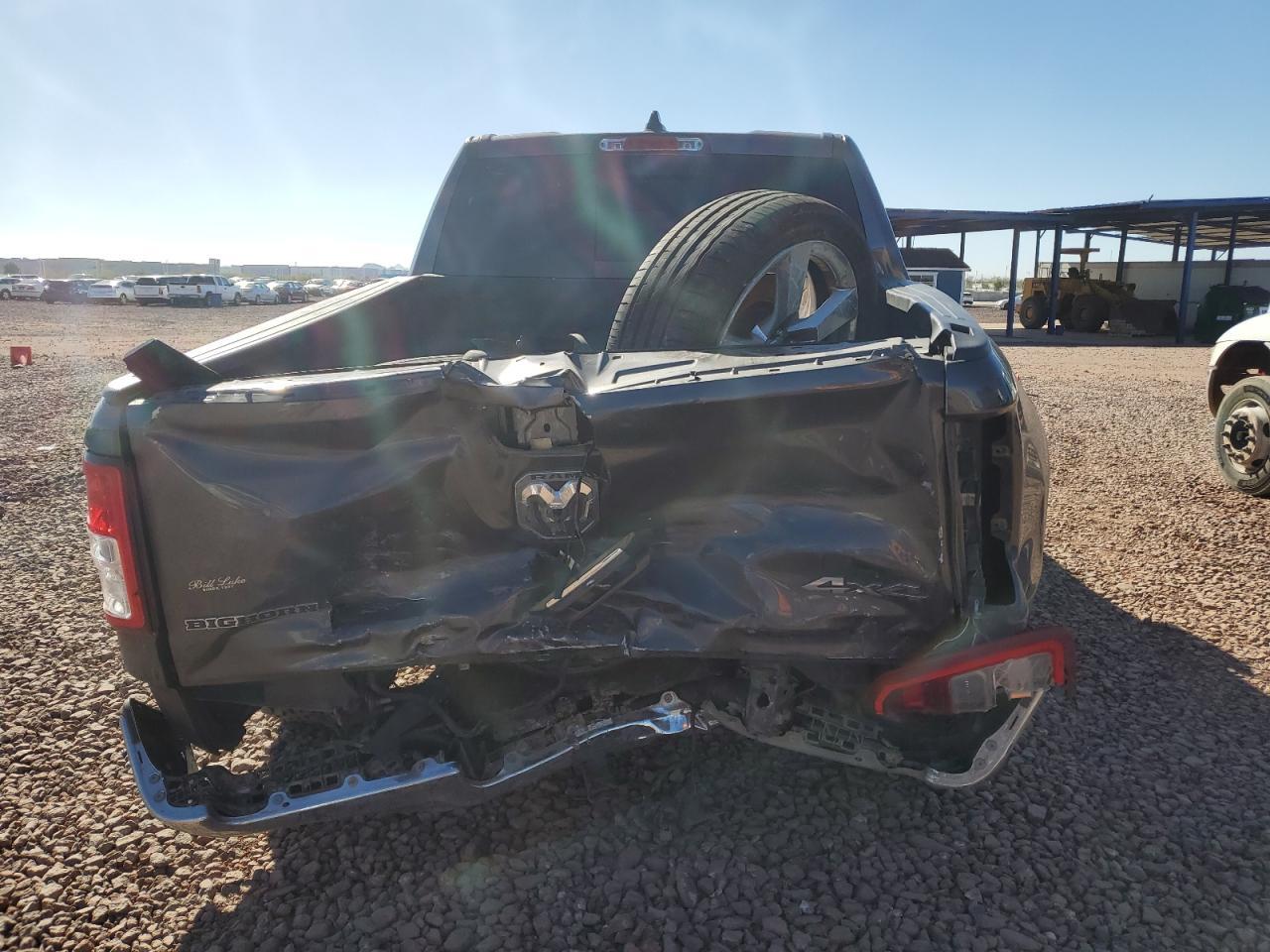 2019 RAM 1500 BIG H - Фото 6