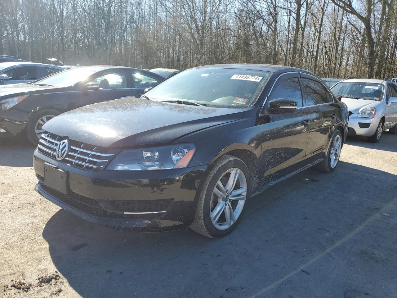 2014 VOLKSWAGEN PASSAT SE car image