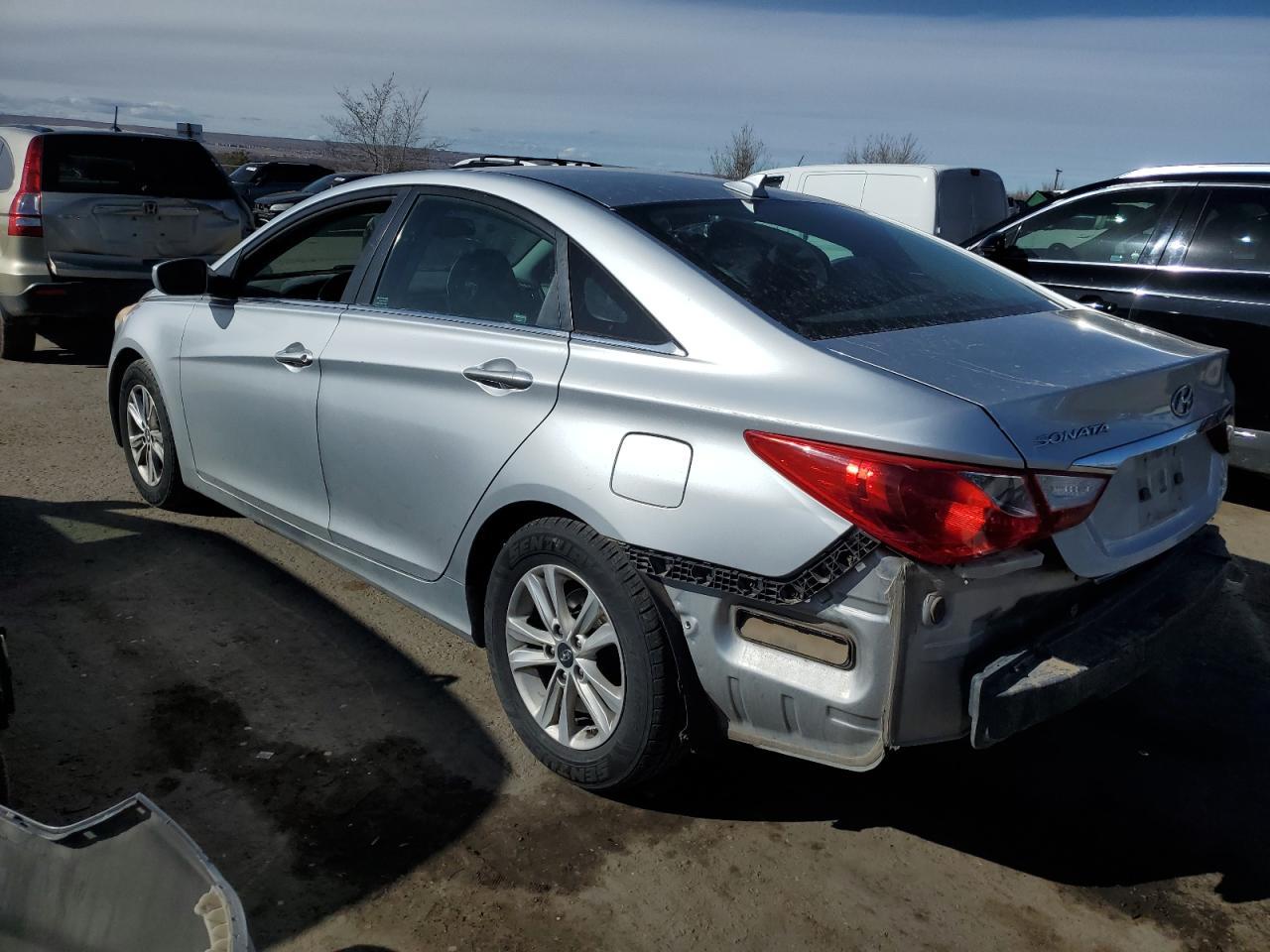 2013 HYUNDAI SONATA GLS - Image 2
