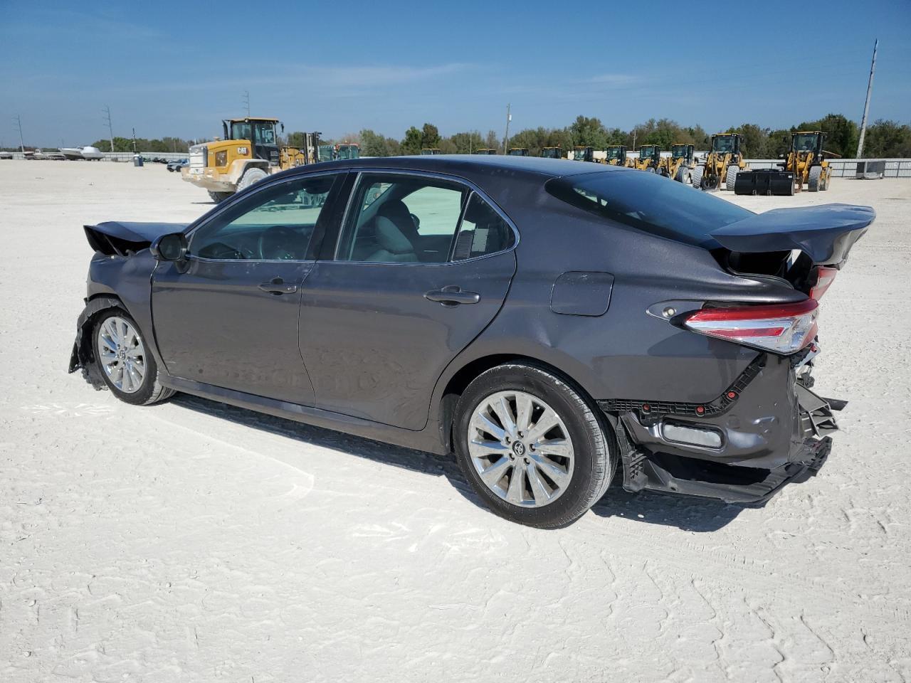 2018 TOYOTA CAMRY L - Image 2