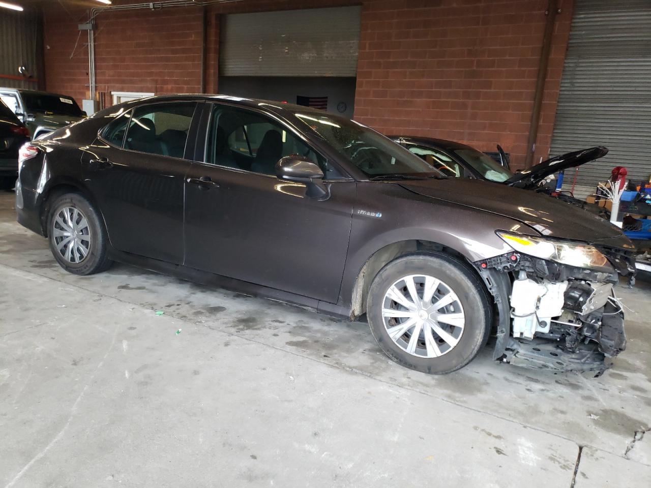 2020 TOYOTA CAMRY LE - Image 4