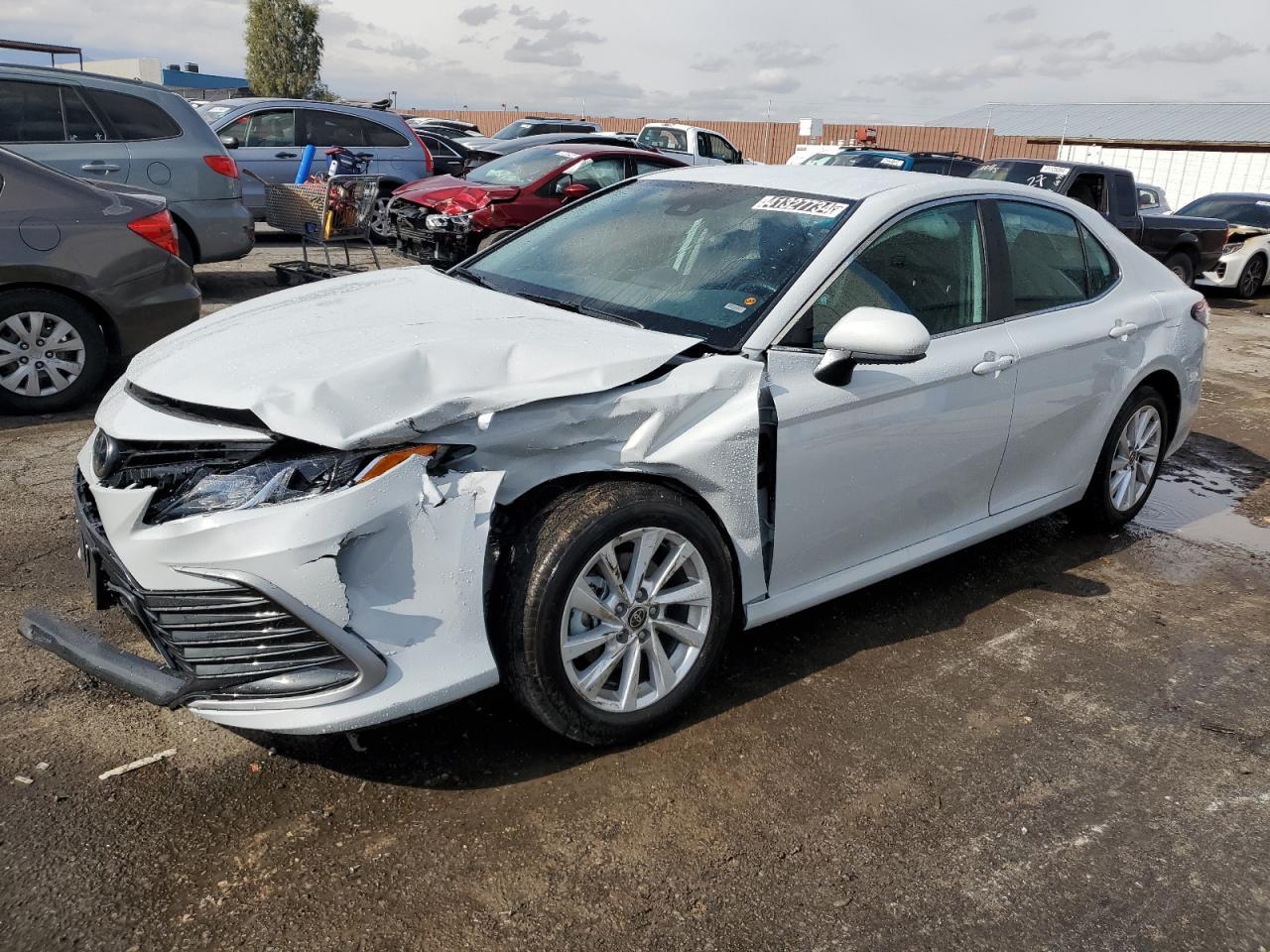 2024 TOYOTA CAMRY LE