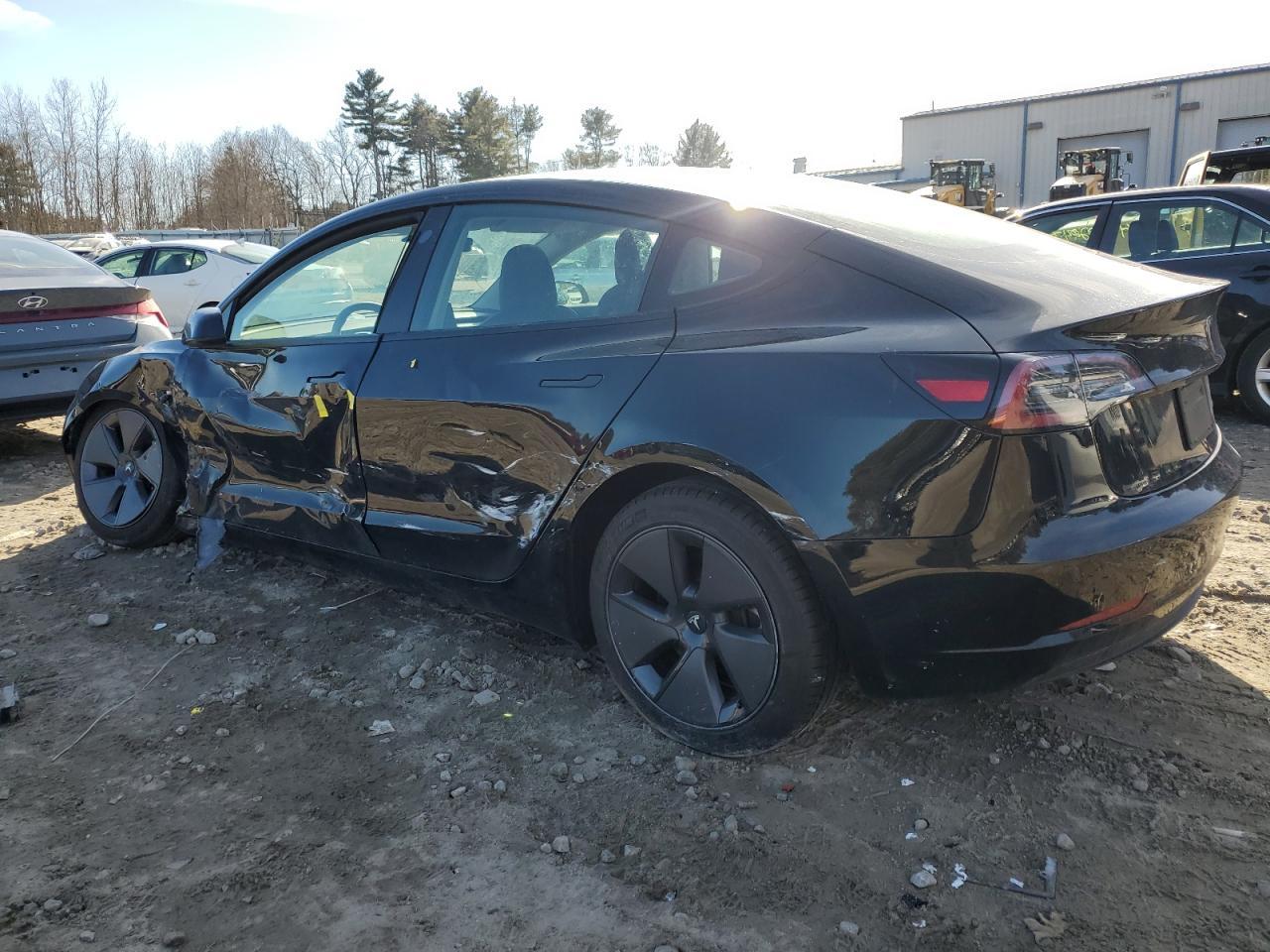 2023 TESLA MODEL 3 - Фото 2