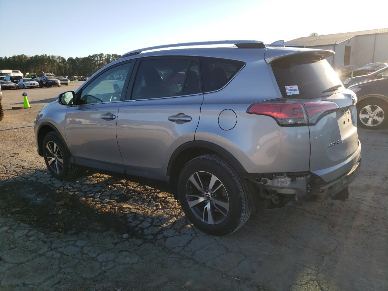 2016 TOYOTA RAV4 XLE - Image 2