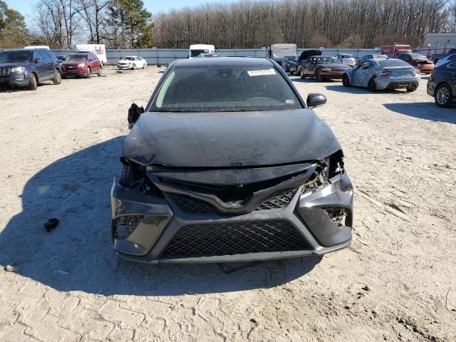 2020 Toyota Camry Se - Фото 5