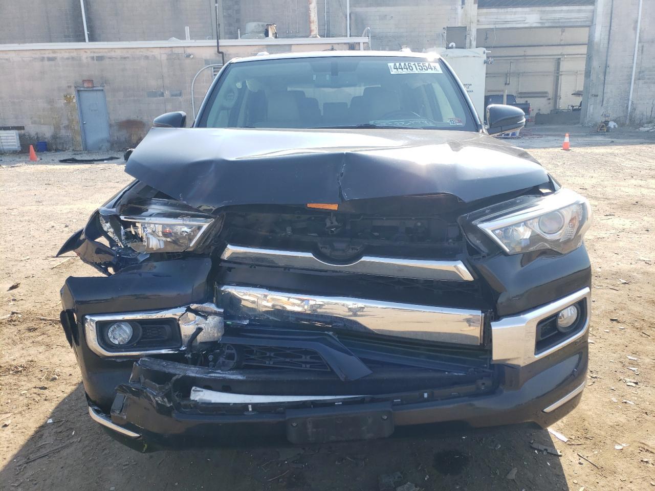 2017 TOYOTA 4RUNNER SR - Image 5
