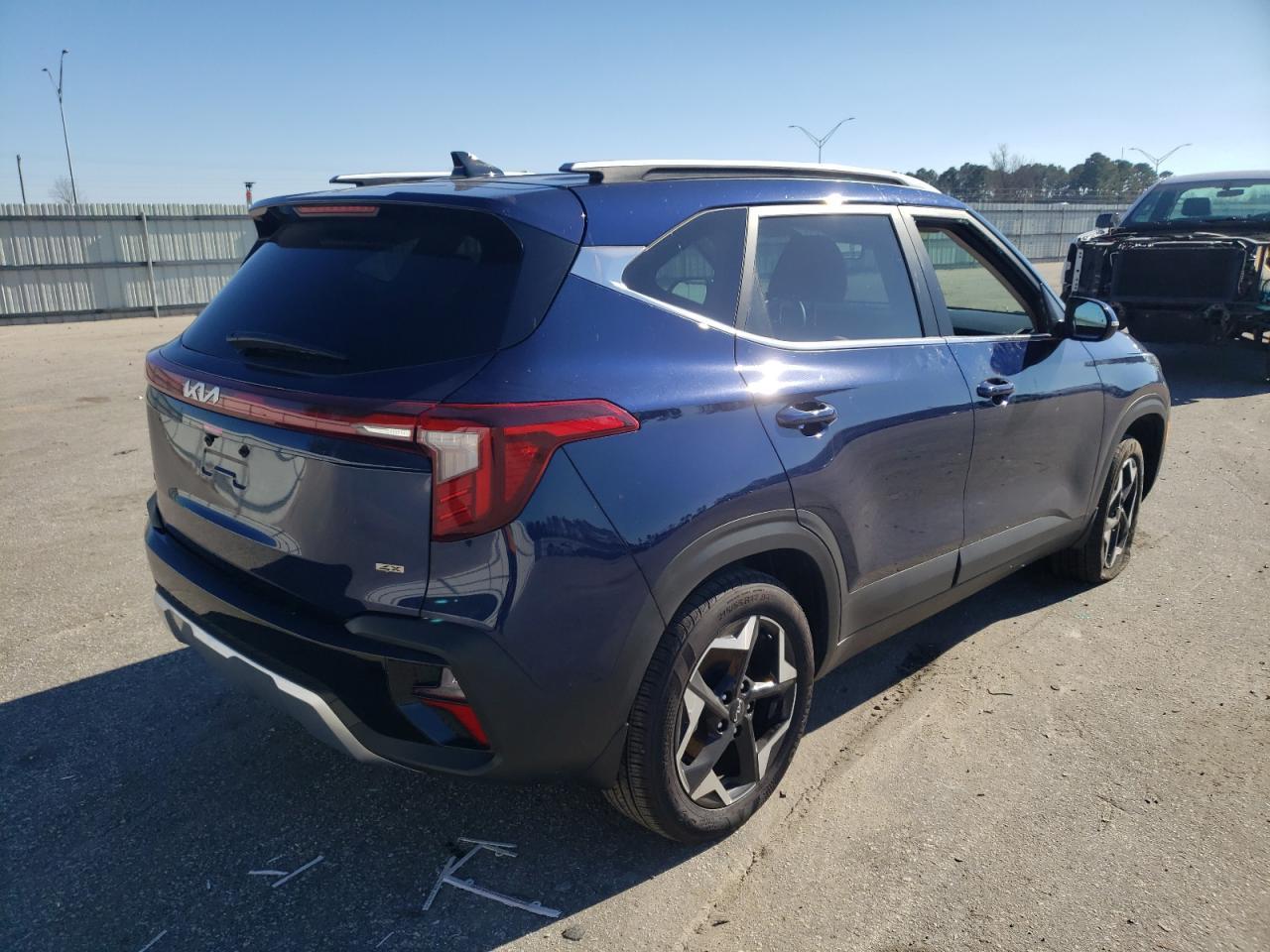 2024 KIA SELTOS EX - Фото 3