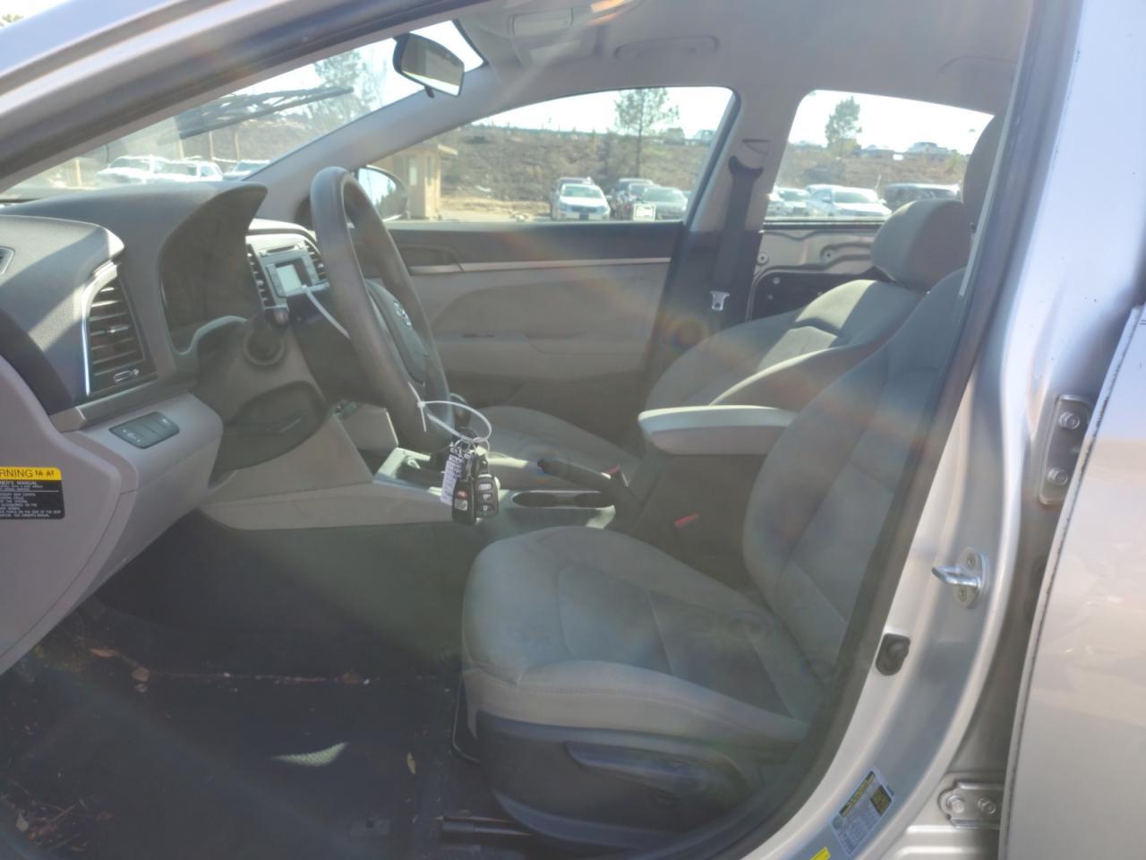 2018 HYUNDAI ELANTRA SE - Фото 7