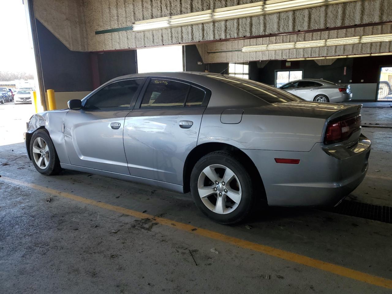 2014 DODGE CHARGER SE - Фото 2