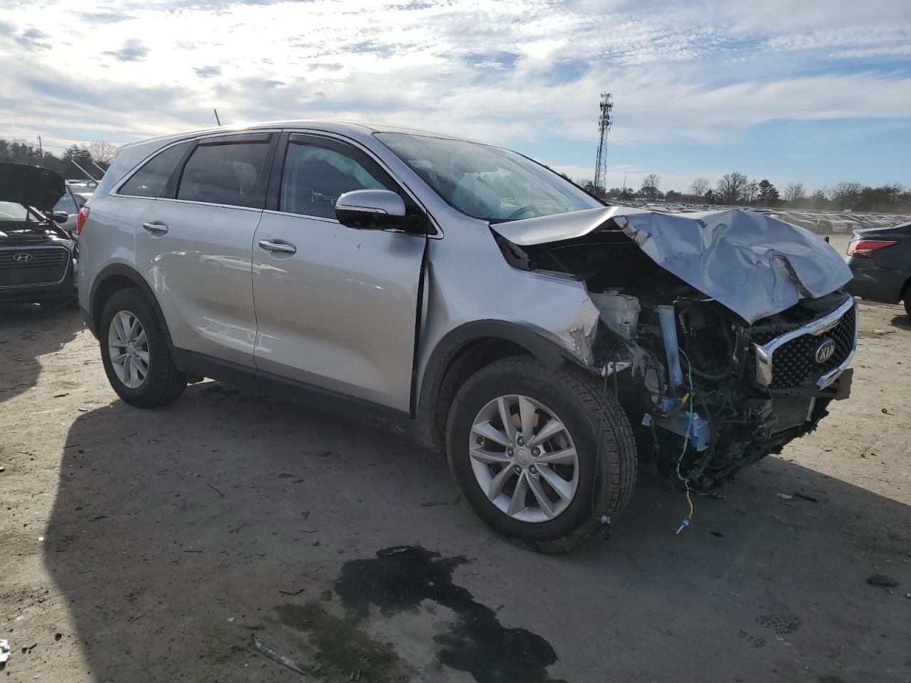 2017 KIA SORENTO LX - Фото 4