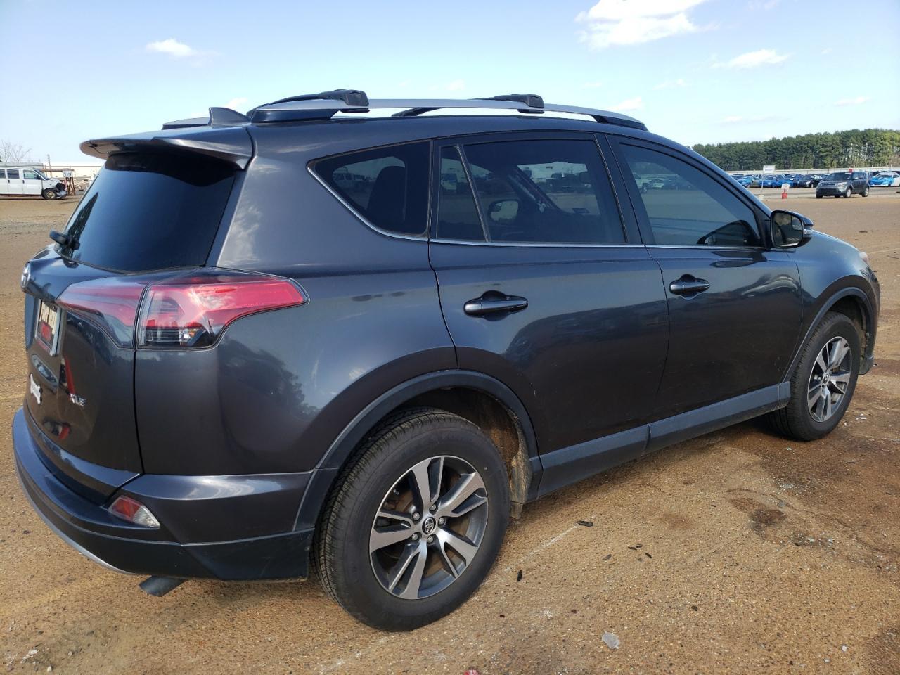 2017 TOYOTA RAV4 XLE - Image 3