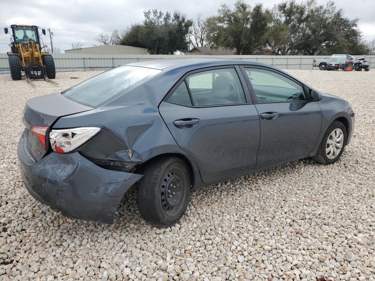 2015 TOYOTA COROLLA L - Image 3