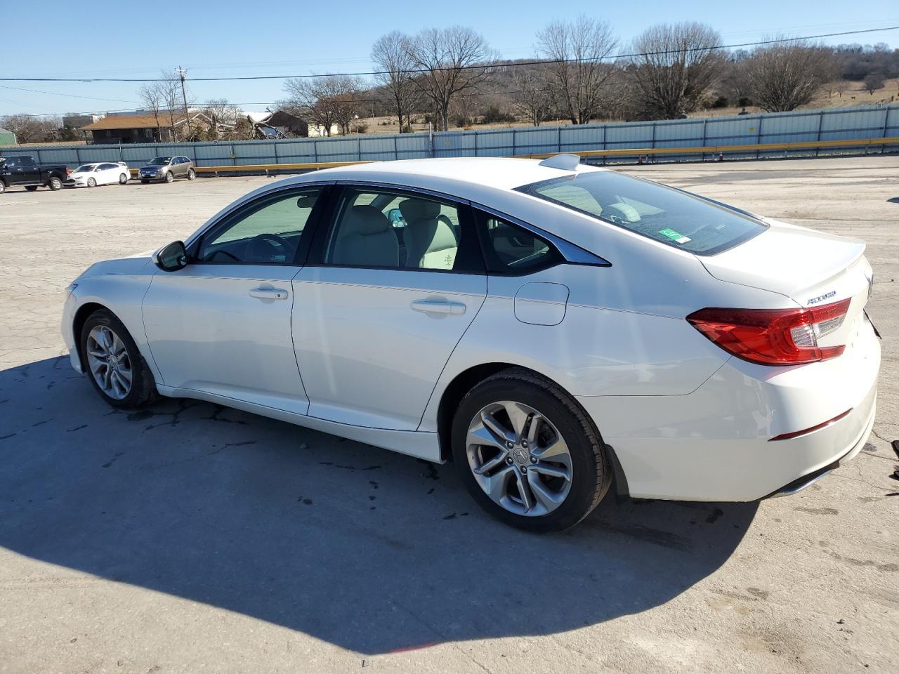 2018 HONDA ACCORD LX - Image 2