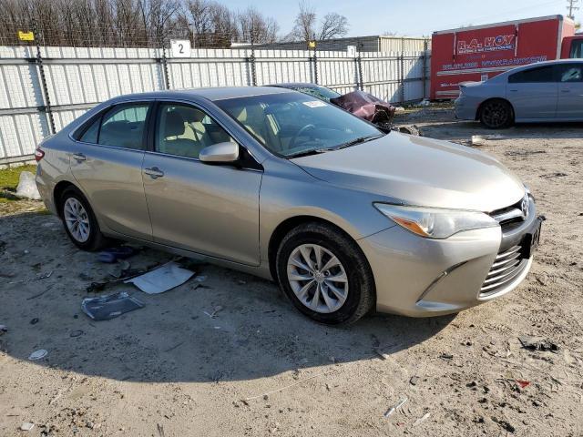 2015 Toyota Camry Le - Фото 4