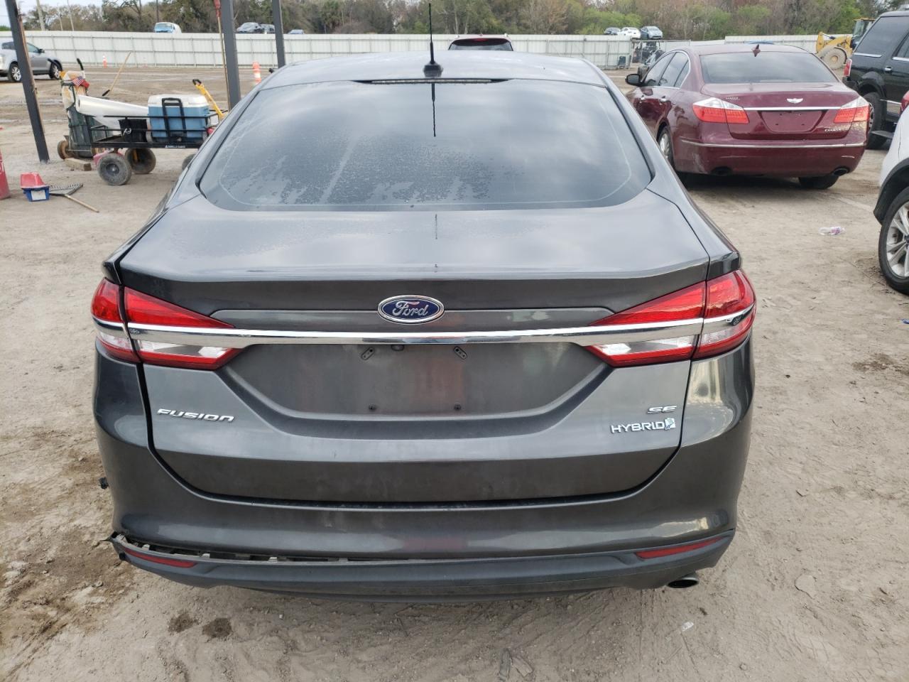 2017 FORD FUSION SE - Image 6