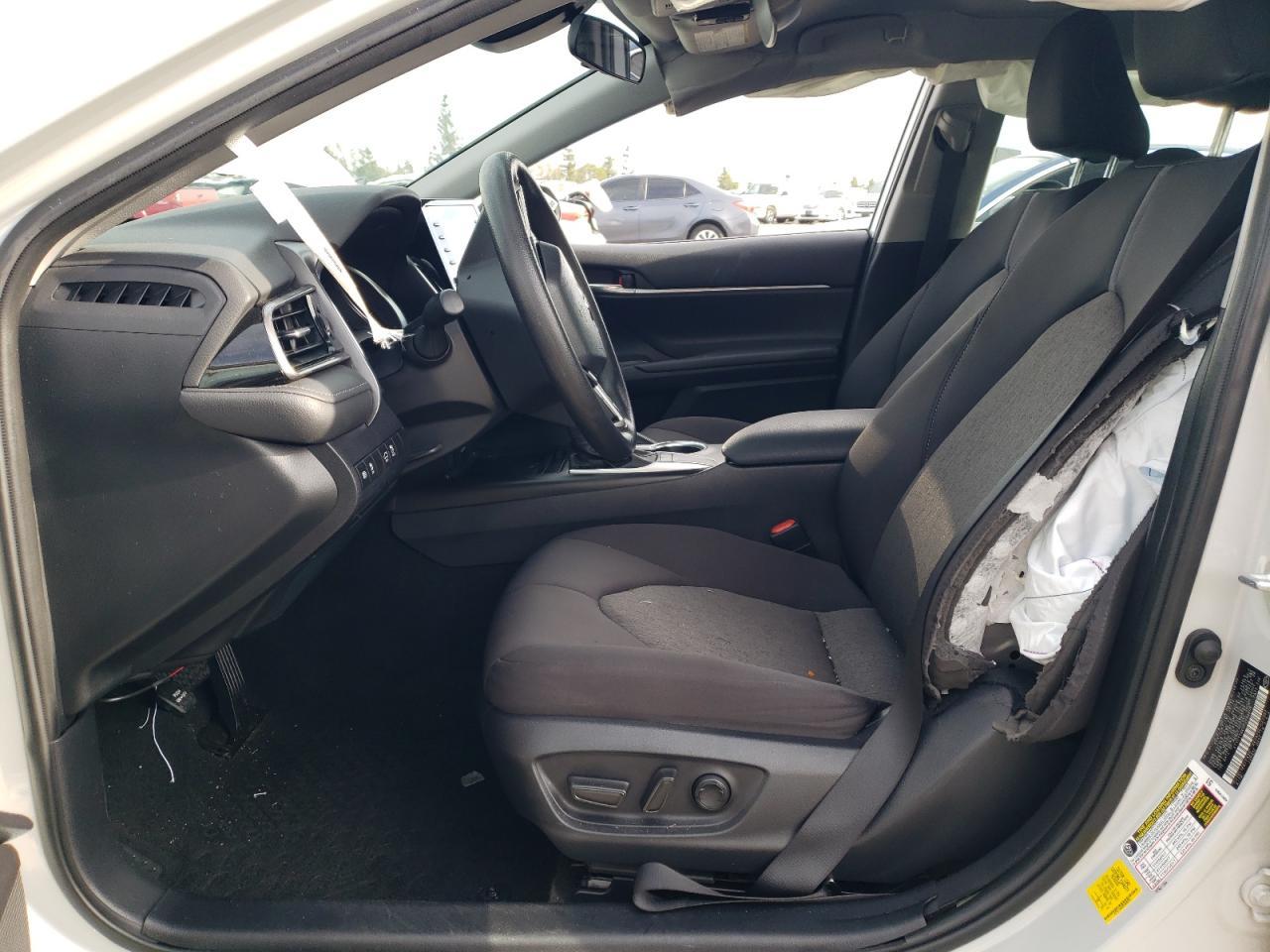 2023 TOYOTA CAMRY LE - Фото 7