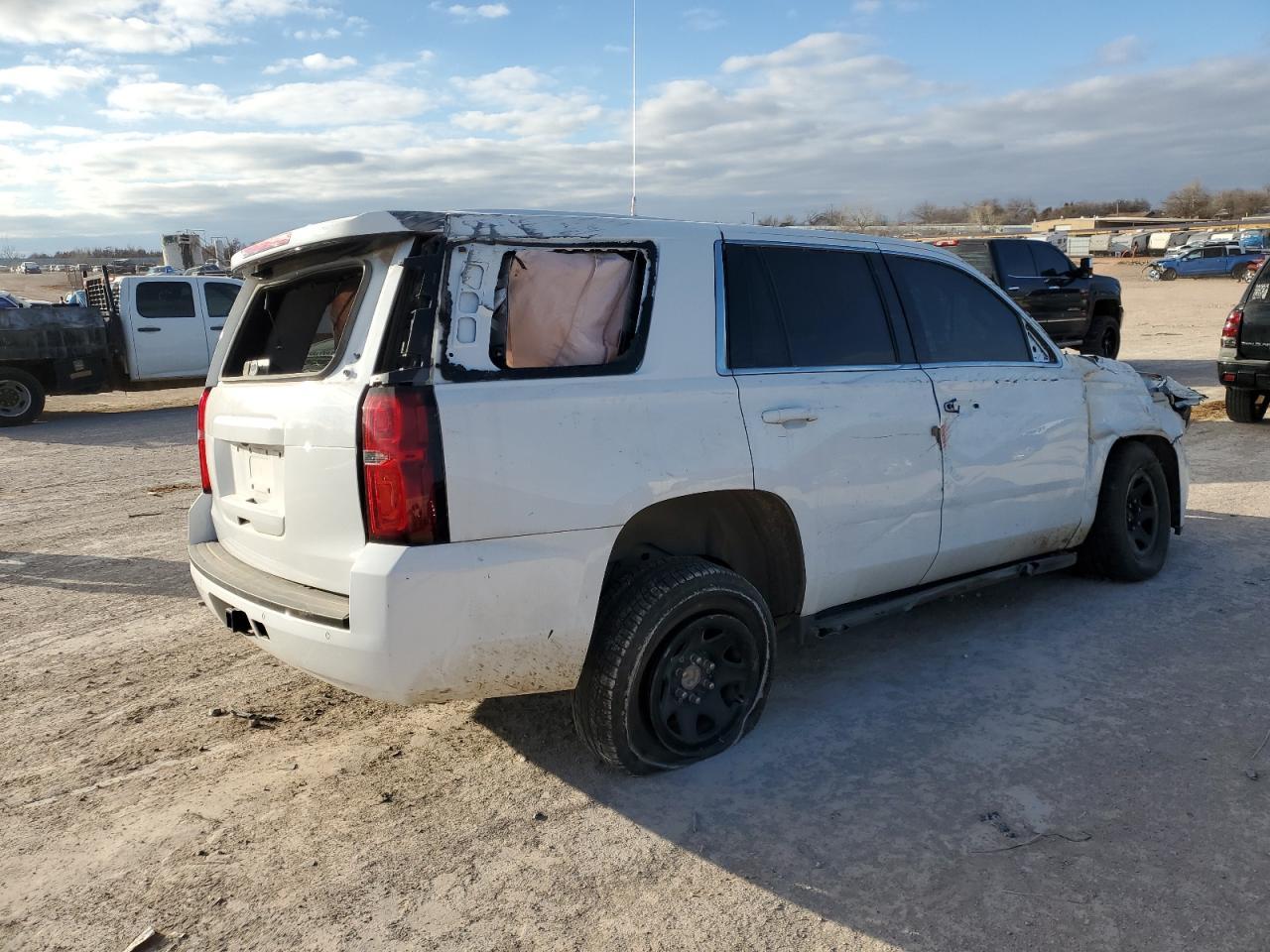 2019 CHEVROLET TAHOE POLI - Фото 3
